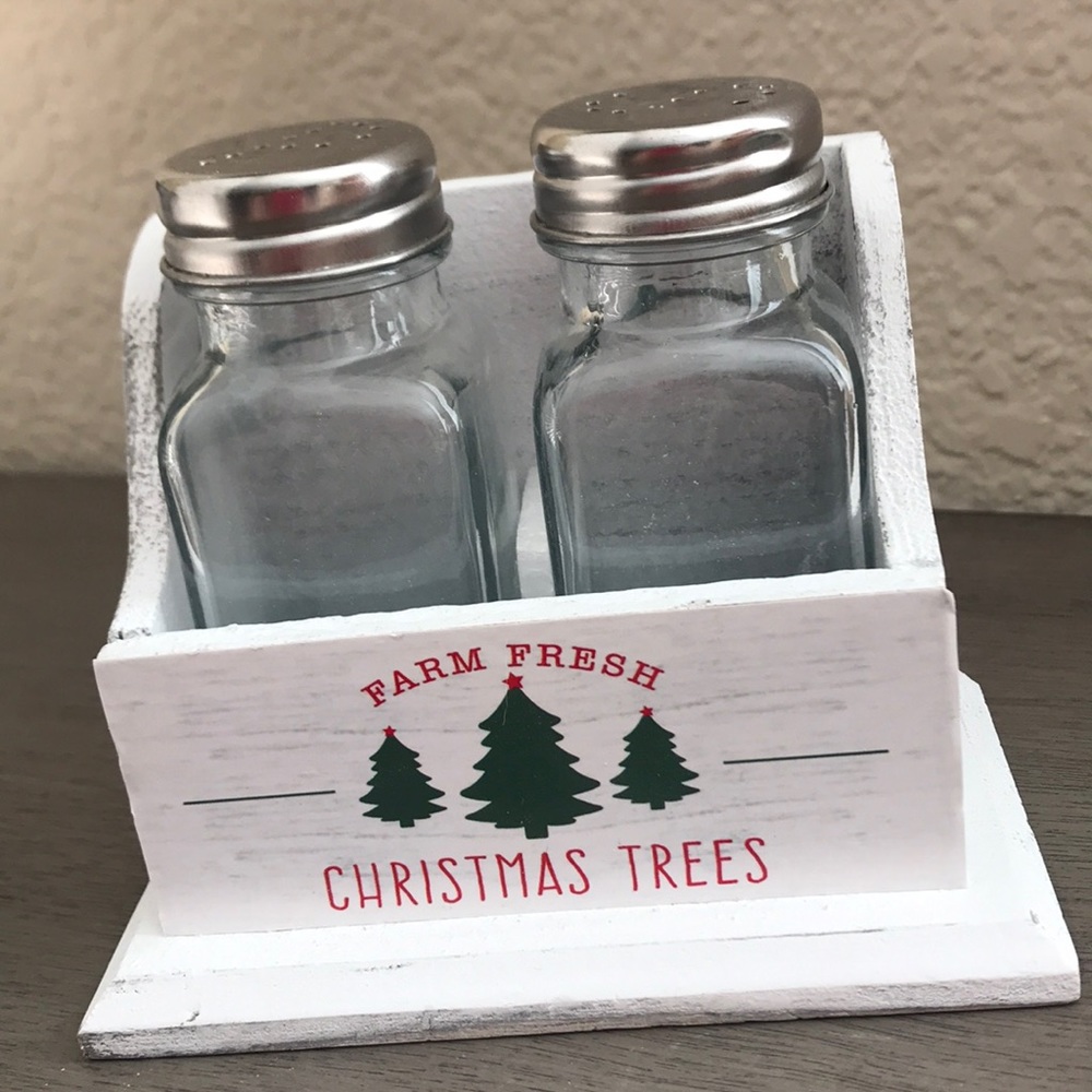 Farmhouse Christmas salt and pepper containers set
